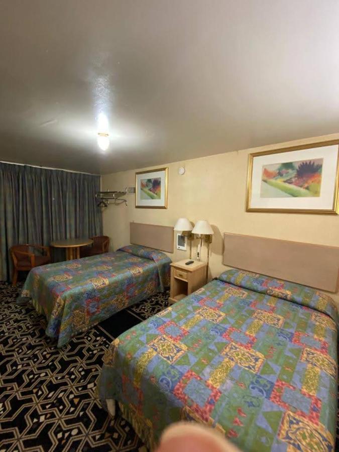 Motel Budget *